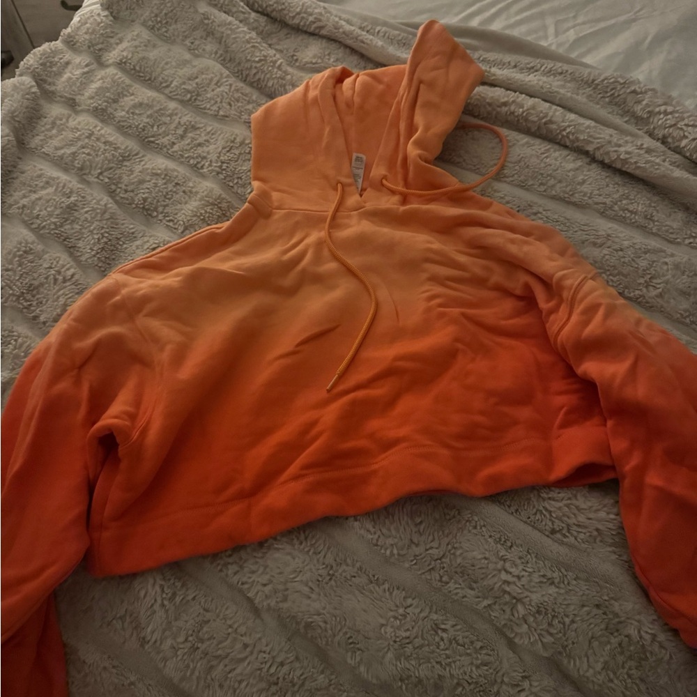 ALO Yoga Orange Ombre Sweatshirt cropped